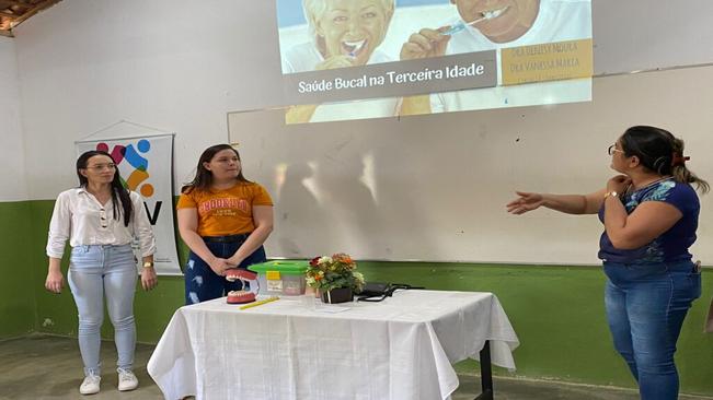 Encontro com o grupo de idosos