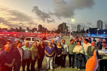 Entrega de duas viaturas para o policiamento de Martins