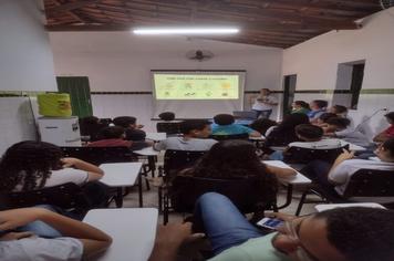 Palestra com Liana Sena sobre o dia Nacional da Caatinga